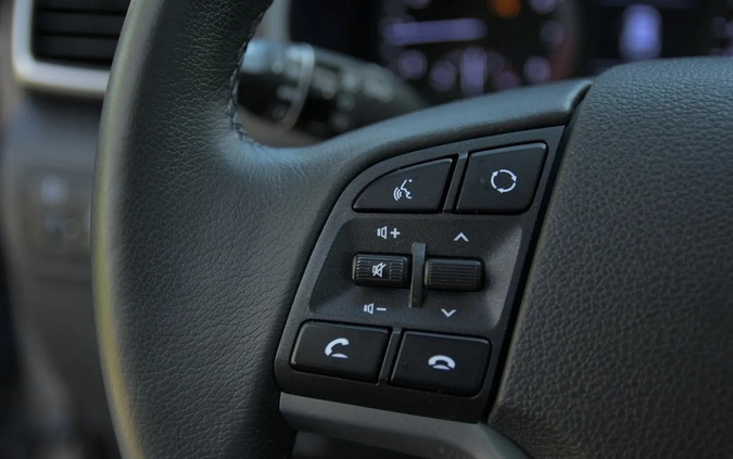 Hyundai Tucson cena 86700 przebieg: 96000, rok produkcji 2019 z Kielce małe 596